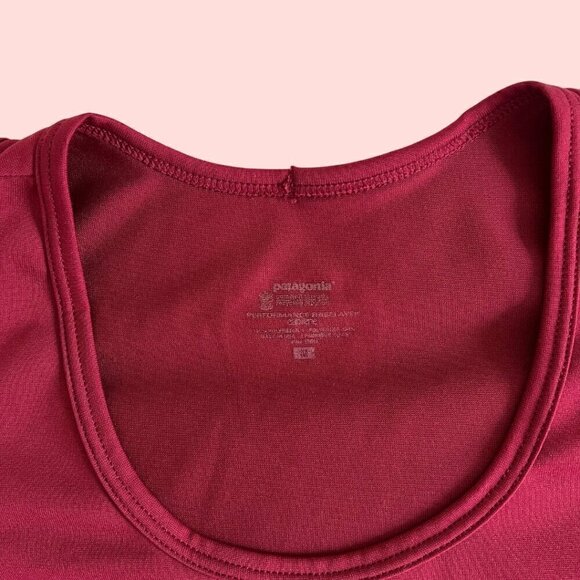 Patagonia Red Women's Performance Base Layers Tank Top - Size M - Picture 2 of 4
